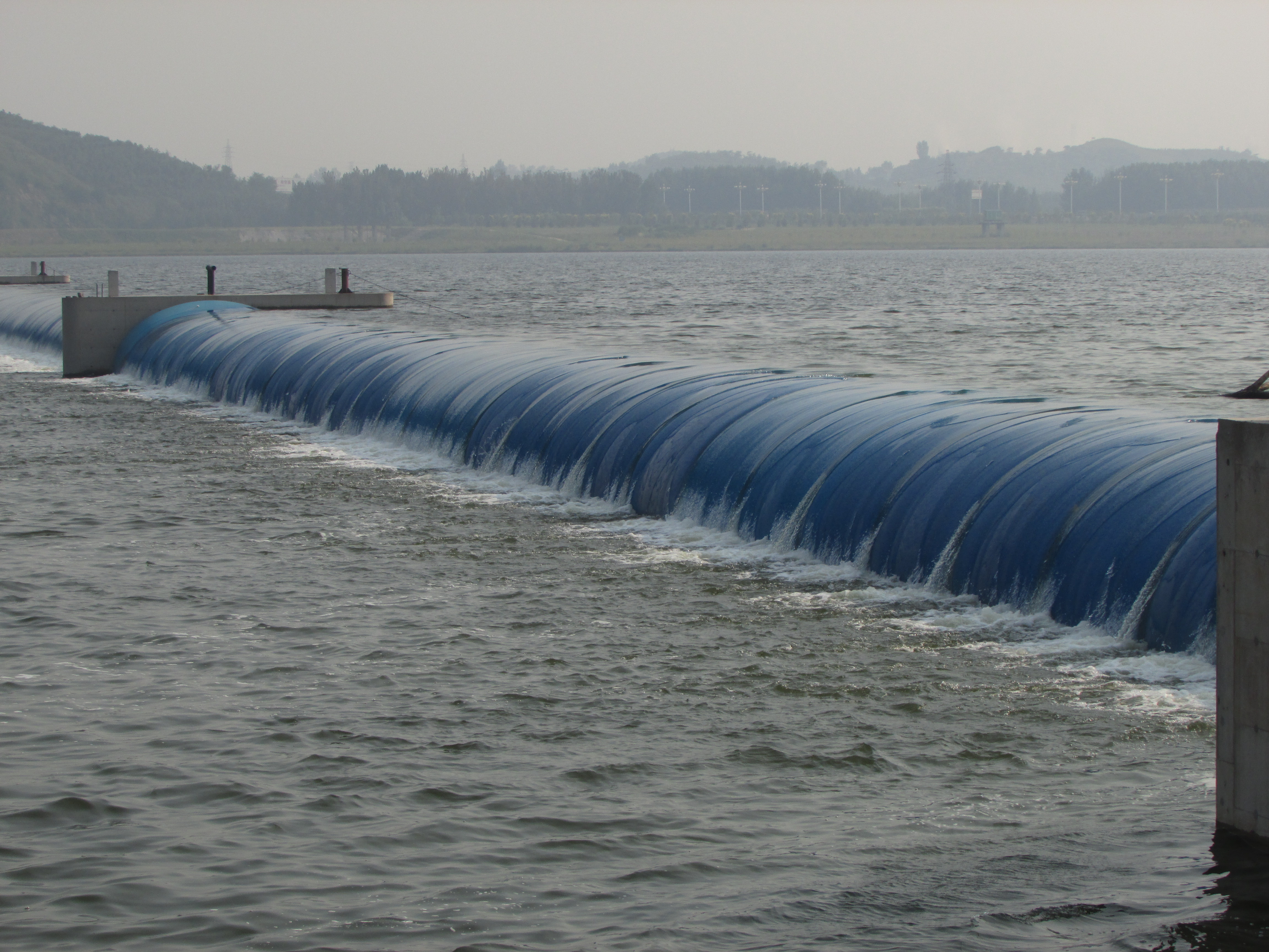 rubber water dam